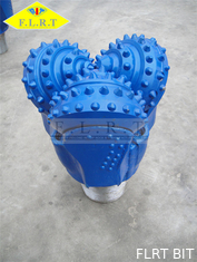 517 IADCの油井の穴あけ工具中型の堅い形成のための青い色のドリルの円錐形ビット